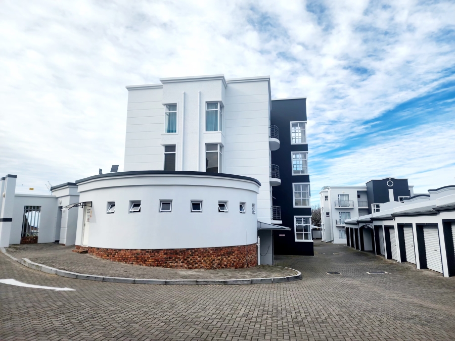 3 Bedroom Property for Sale in Reebok Western Cape